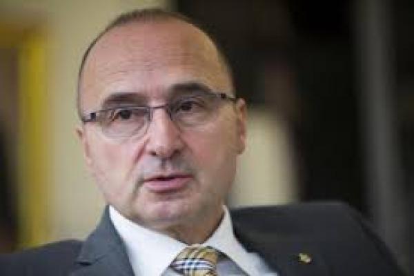 Dr. Gordan Grlić Radman