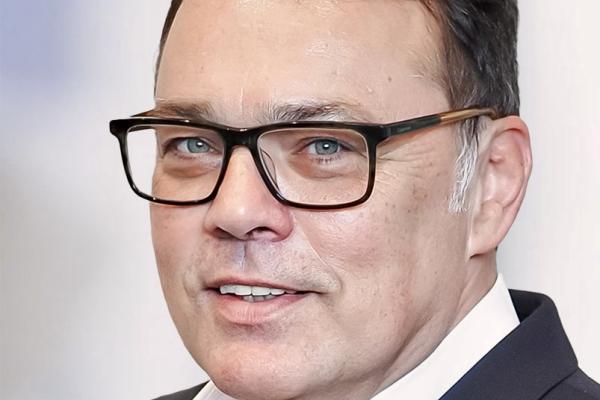 Dr. Harald Schönfeld